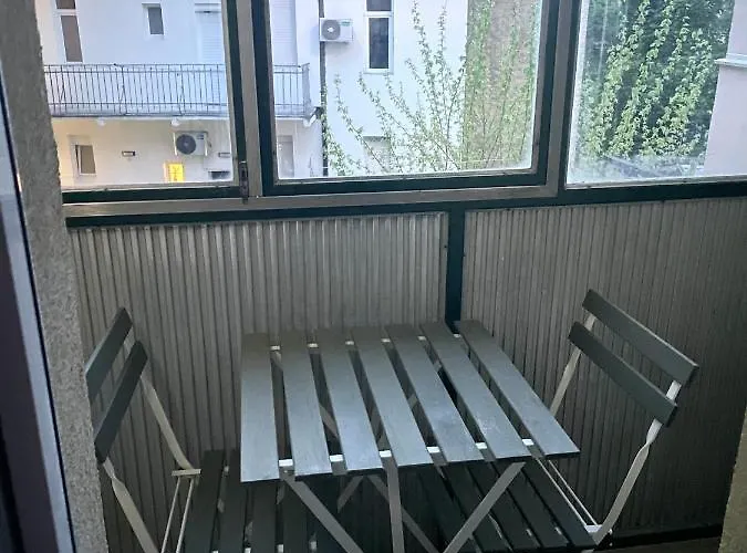 Skadarlija Bohemian بلغراد